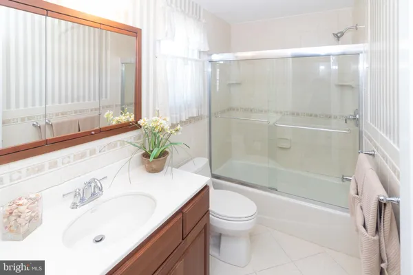 $425,000 | 832 Cotswold Road, Somerdale, NJ 08083