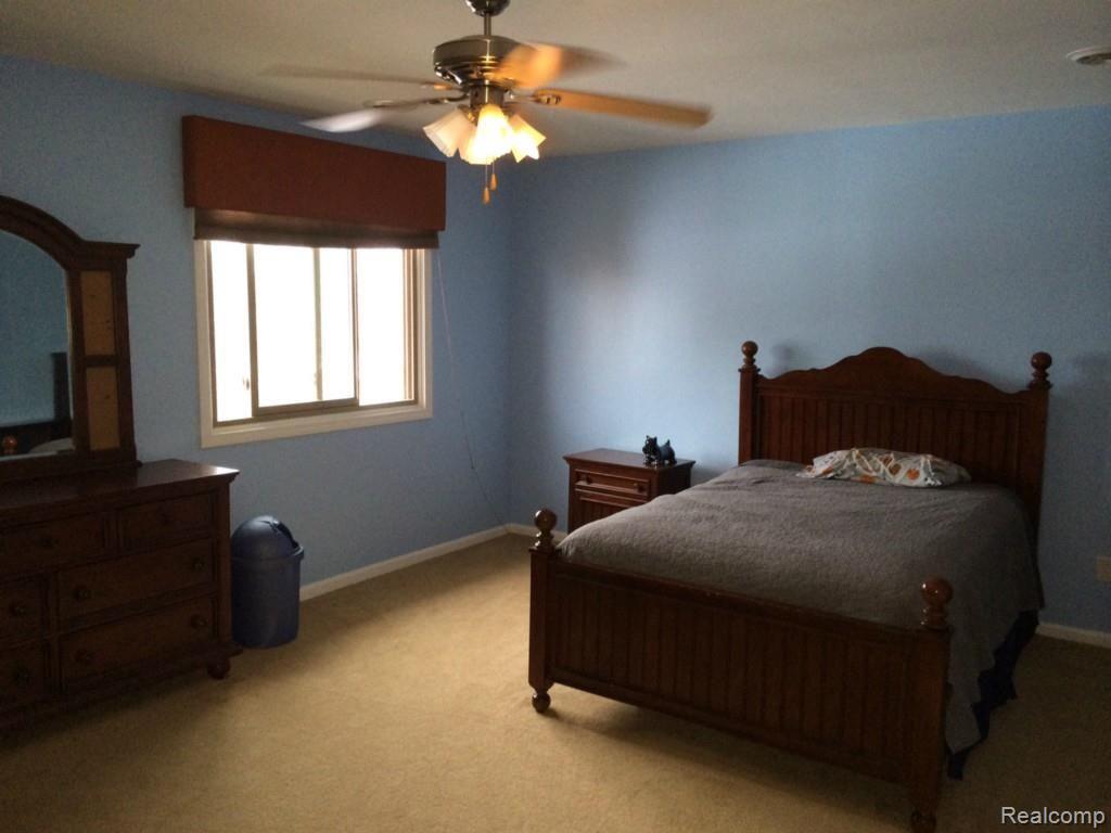 22250 Roxbury Drive Novi, MI 48374 - Photo 42 of 59 38.jpg