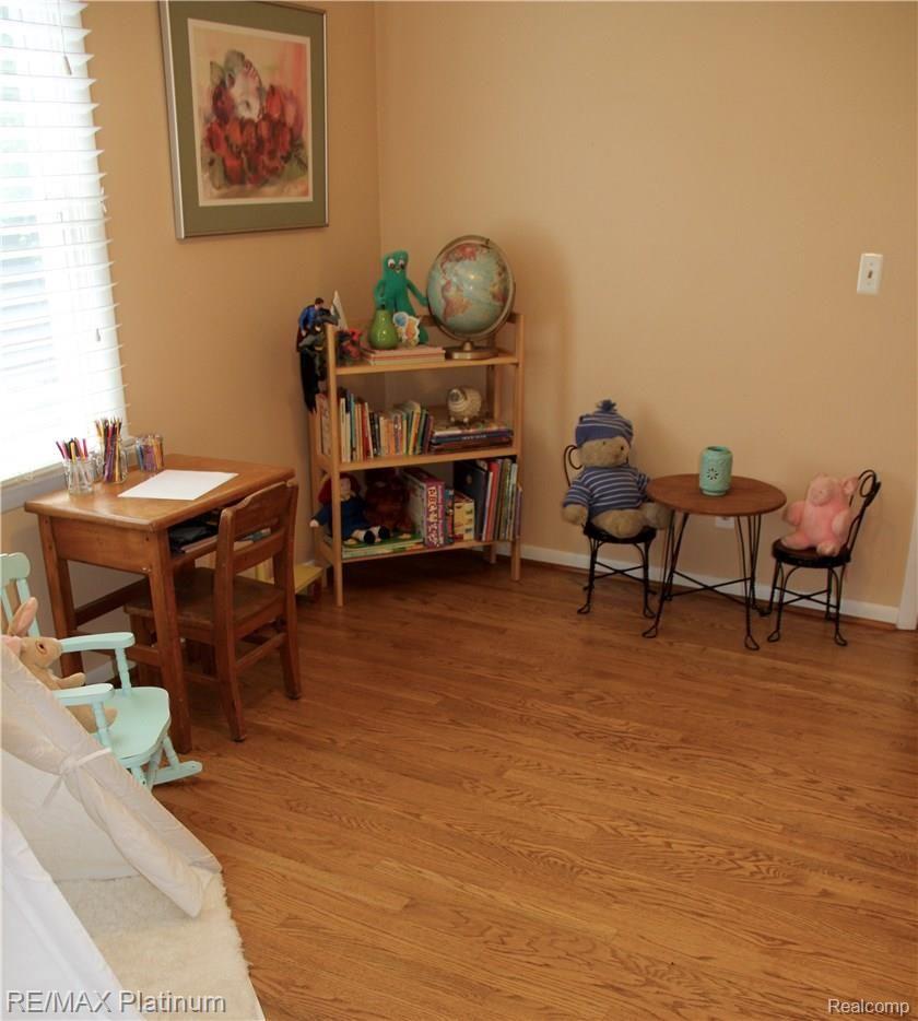 5775 Bullard Road Fenton, MI 48430 - Photo 15 of 50 Extra Room to Play or Study.
