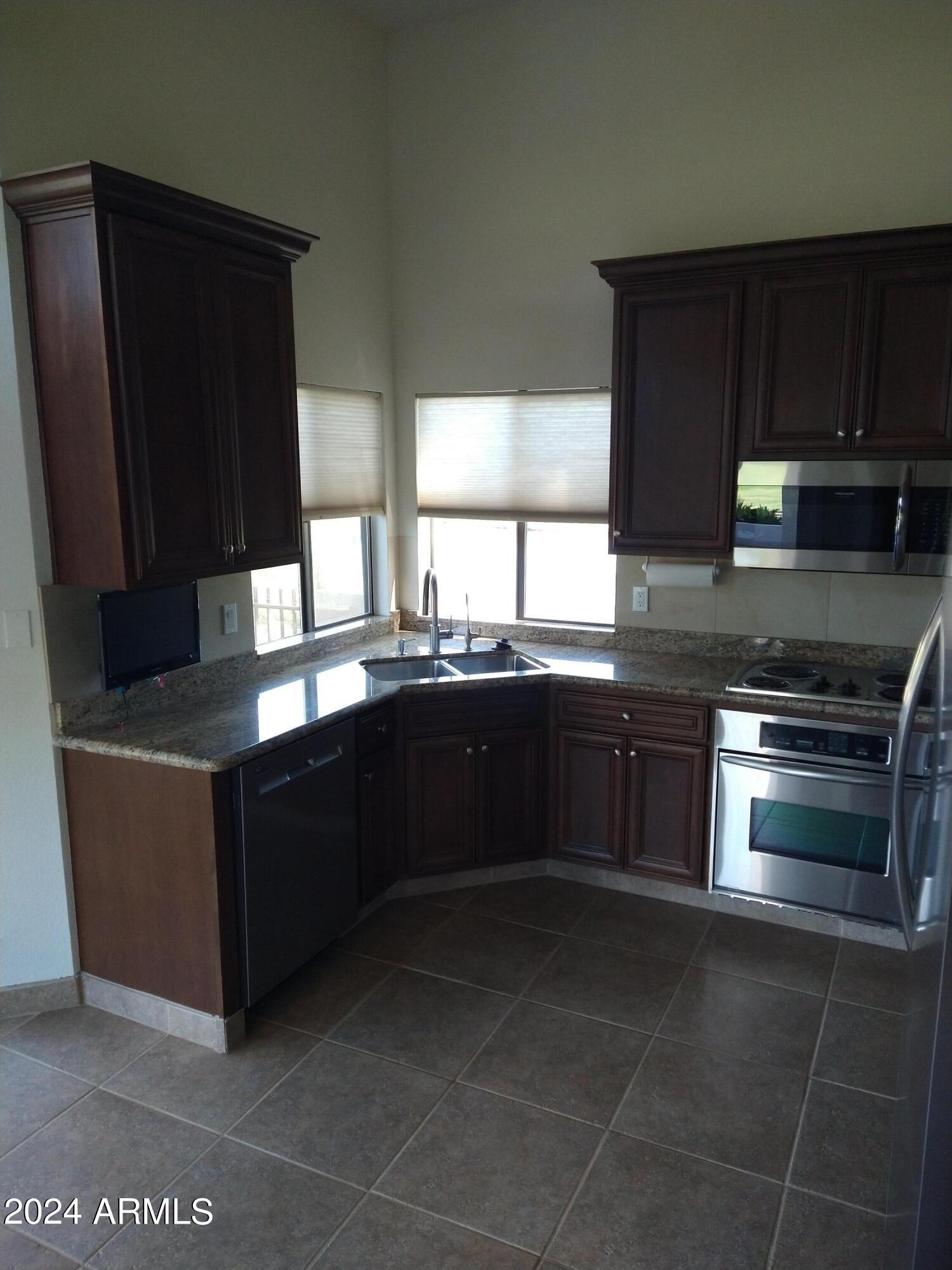7272 East Gainey Ranch Road, Unit 38 Scottsdale, AZ 85258 - Photo 8 of 31 KTCH