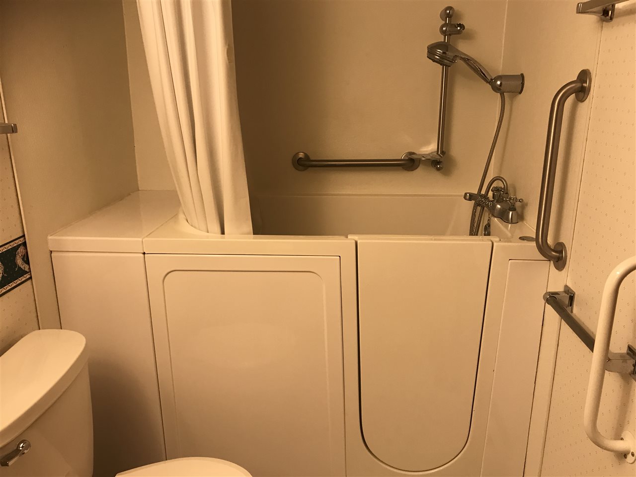 2187 West Fairview Road Freeport, IL 61032 - Photo 8 of 16 Gallery Image 8