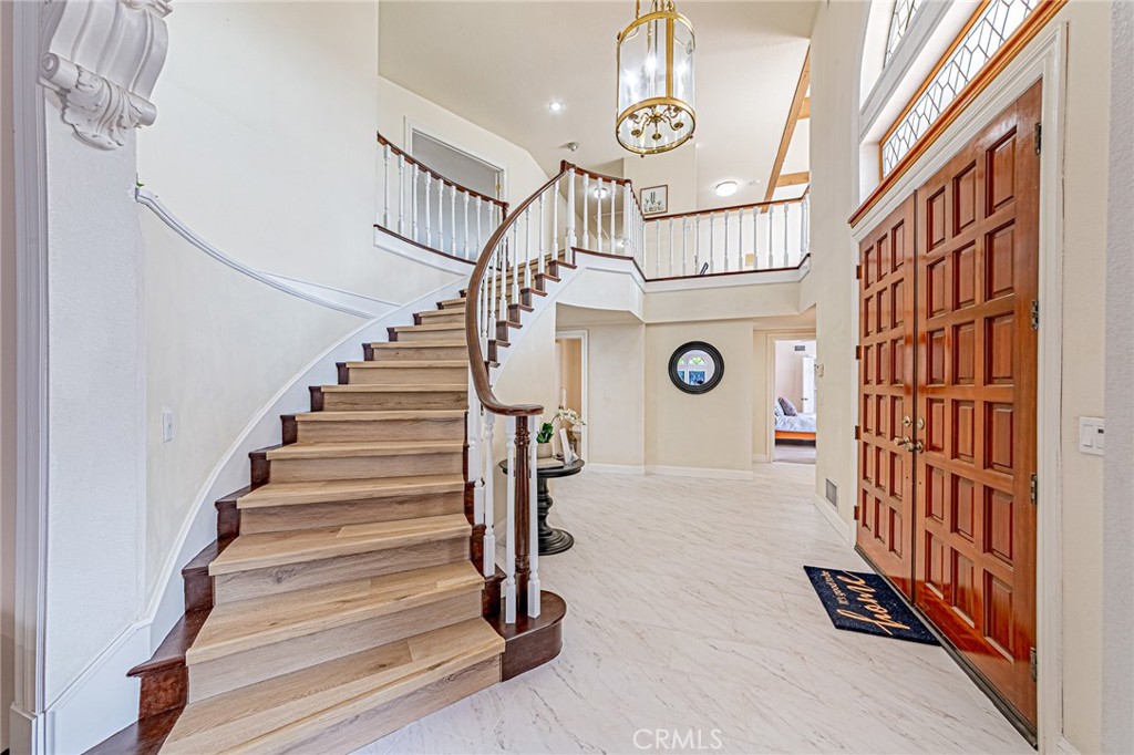 1737 Gainsborough Road San Dimas, CA 91773 - Photo 5 of 75