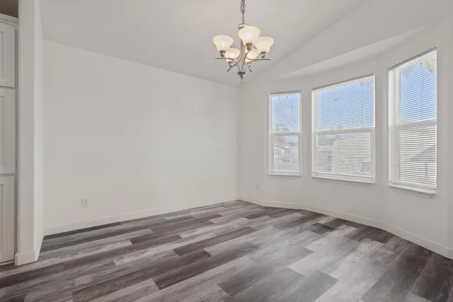 a view of empty room with window