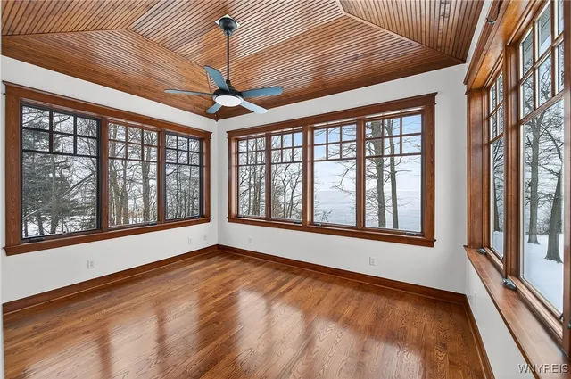 $1,099,000 | 941 Lake Road, Porter, NY 14174