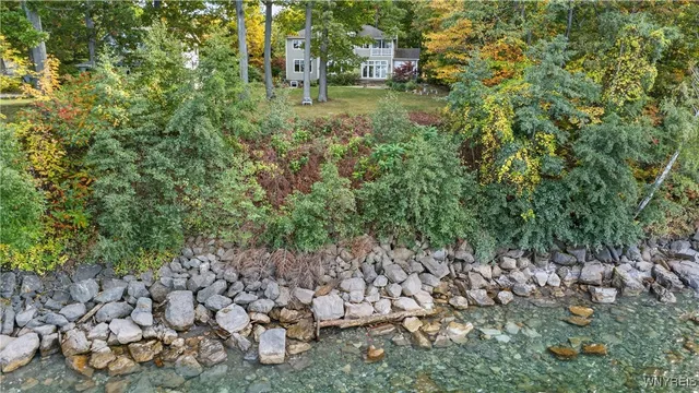 $1,099,000 | 941 Lake Road, Porter, NY 14174