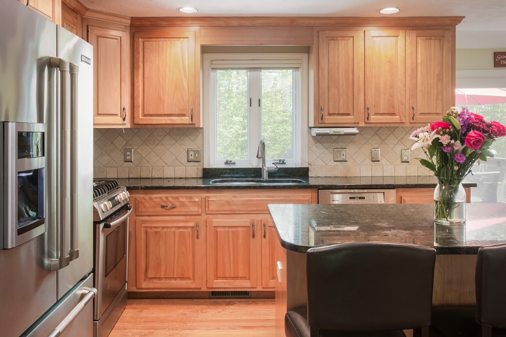 24 Hidden Brick Road Hopkinton, MA 01748 - Photo 3 of 30 Gallery Image 3
