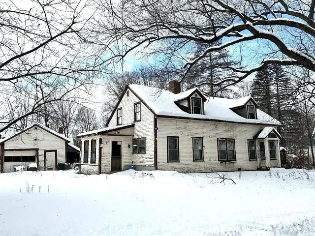 $59,000 | 52 School Street, Kingfield, ME 04947