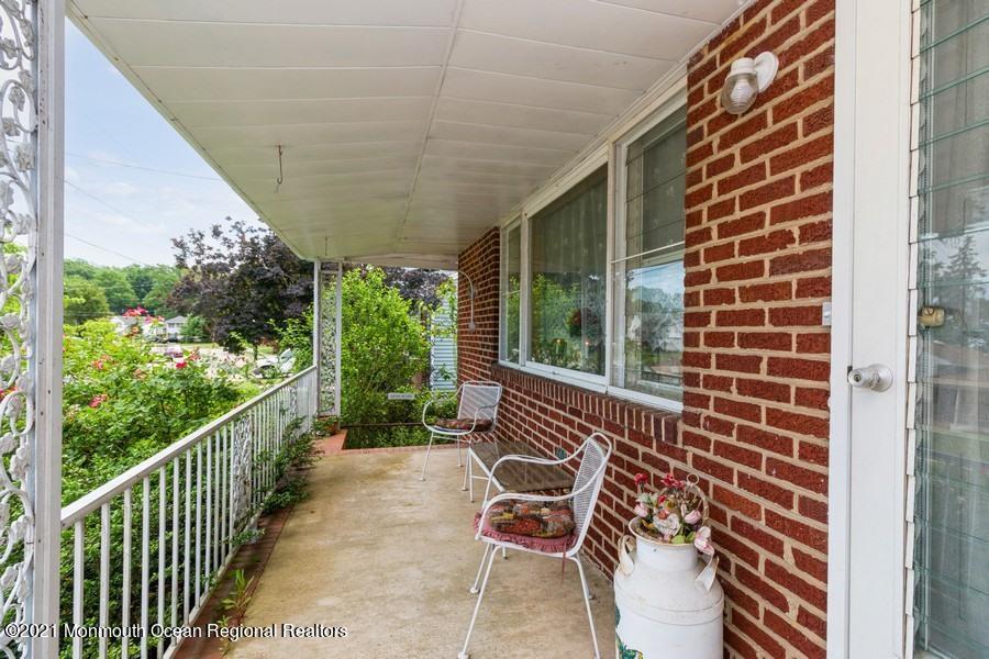 74 Valley View Road Hamilton, NJ 08620 - Photo 2 of 20 16_74-Valley-View-Rd_65_Porch_Web