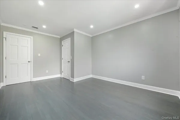 $1,129,000 | 1050 Hastings Street, Baldwin, NY 11510