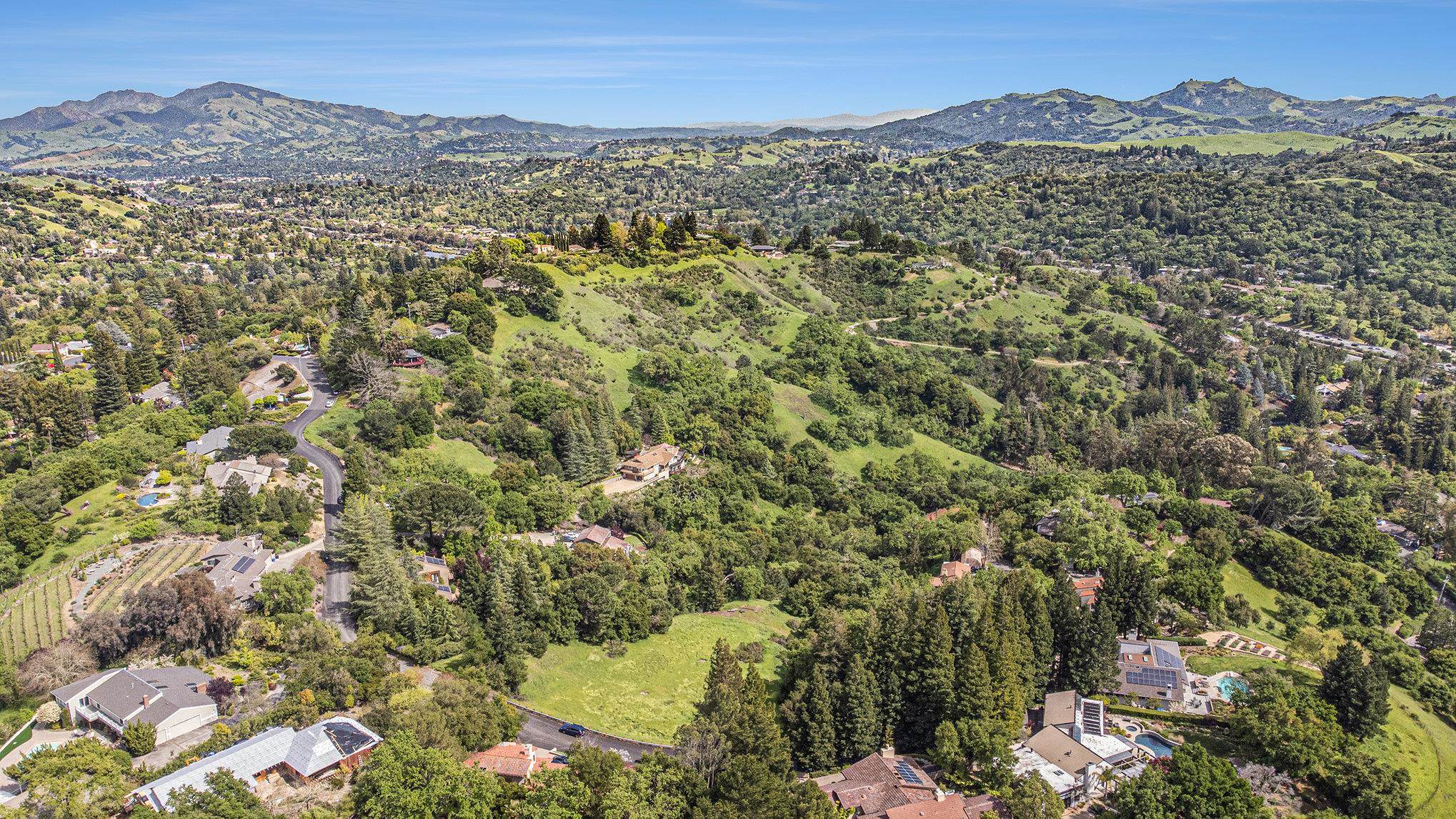 3933 Quail Ridge Road Lafayette, CA 94549 - Photo 8 of 17 a view of a city with a mountain