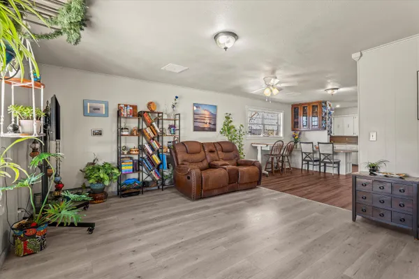 $135,000 | 211 8th Street, Levelland, TX 79336