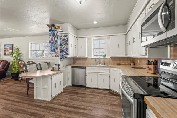 $135,000 | 211 8th Street, Levelland, TX 79336