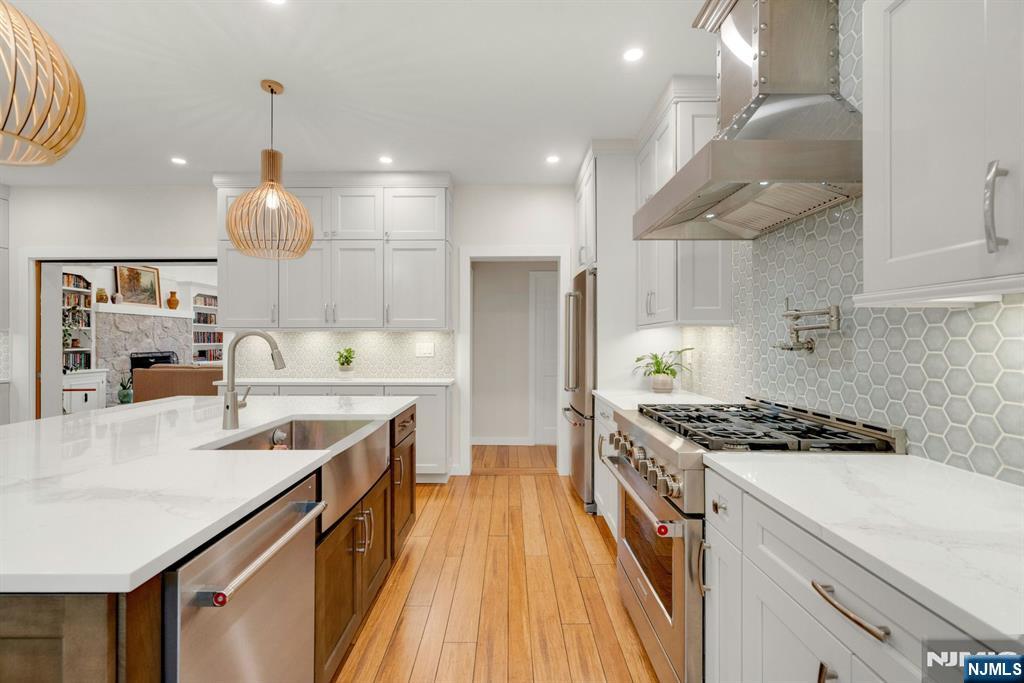 610 North Monroe Street Ridgewood, NJ 07450 - Photo 9 of 33