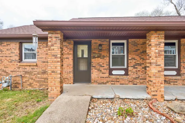 $175,000 | 703 Northwest 1st Street, Washington, IN 47501