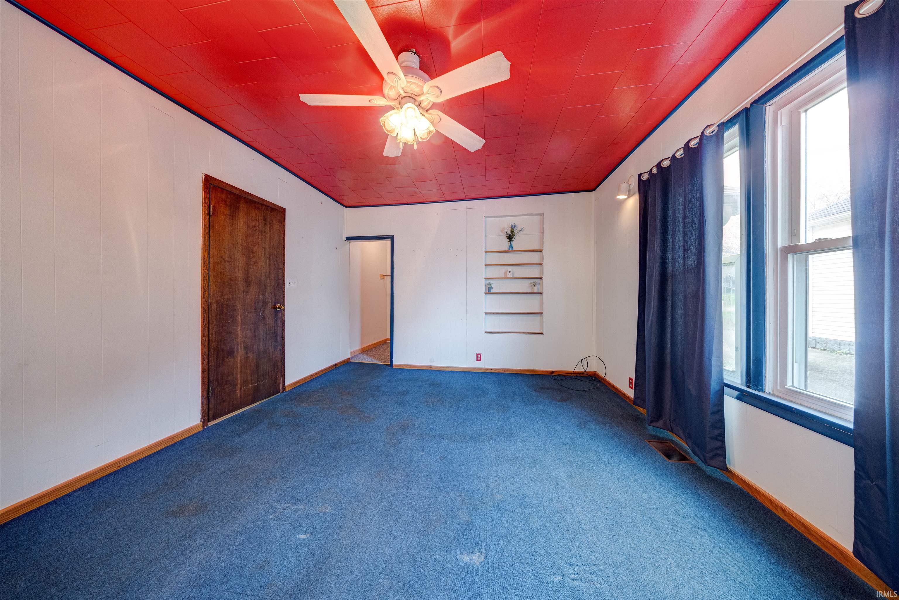 703 Northwest 1st Street Washington, IN 47501 - Photo 17 of 32