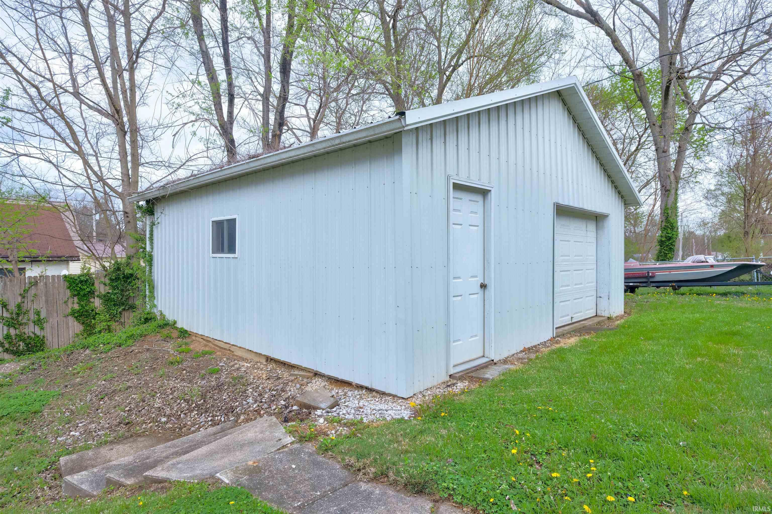703 Northwest 1st Street Washington, IN 47501 - Photo 24 of 32