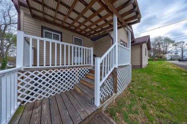 $175,000 | 703 Northwest 1st Street, Washington, IN 47501