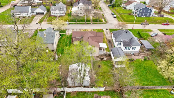 $175,000 | 703 Northwest 1st Street, Washington, IN 47501