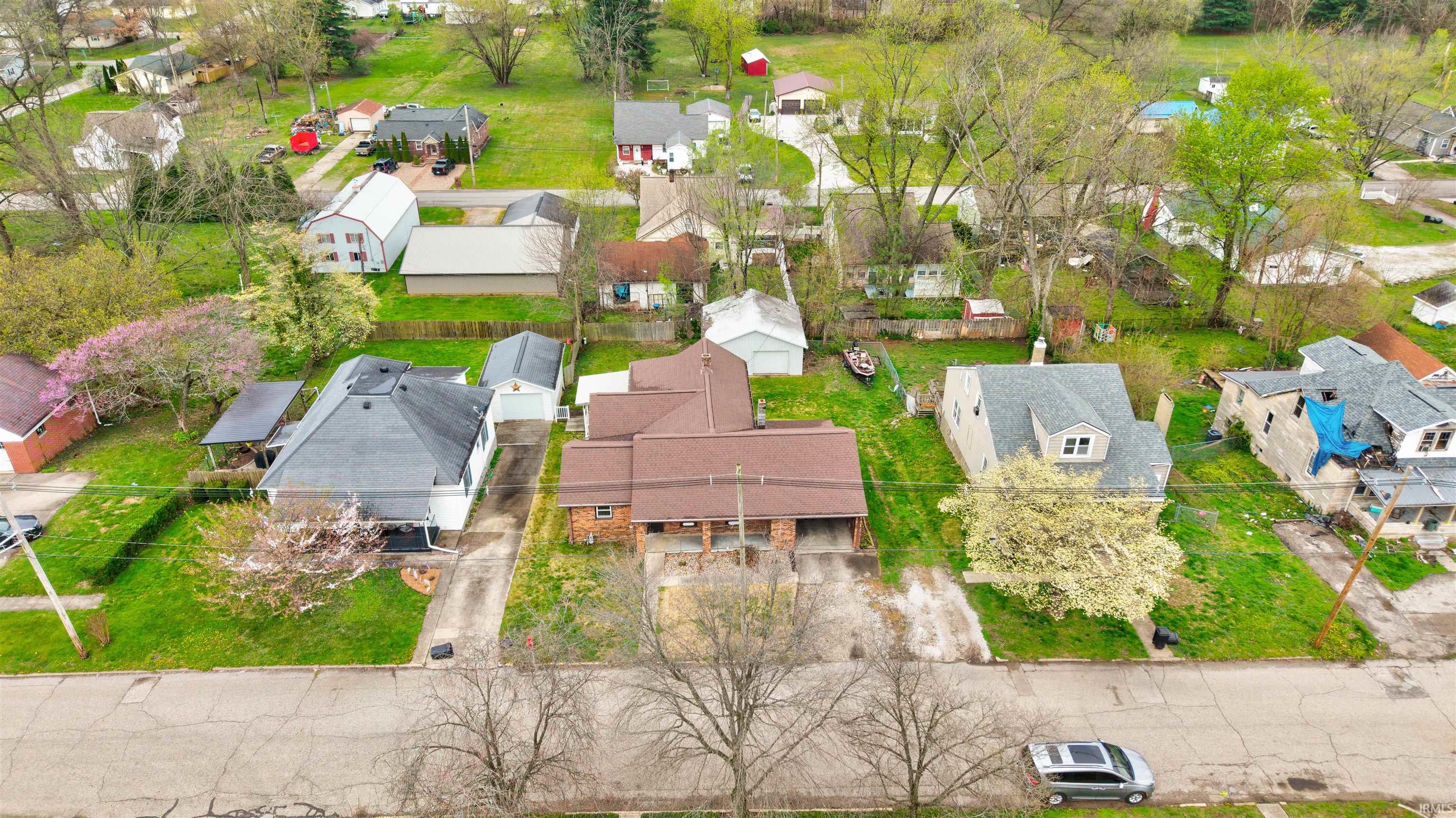 703 Northwest 1st Street Washington, IN 47501 - Photo 29 of 32