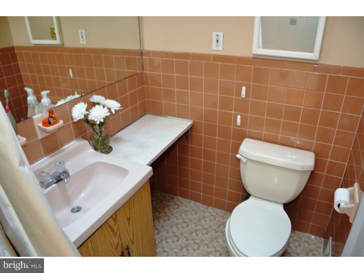 1909 Carter Road Folcroft, PA 19032 - Photo 7 of 9