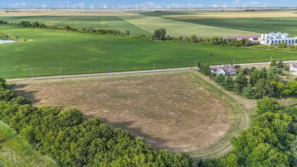 $14,000 | 11 Moss Drive, Farmer City, IL 61842
