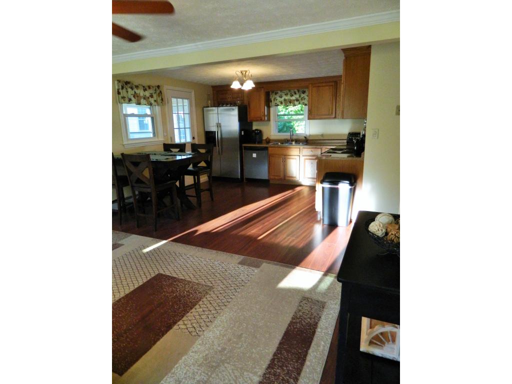 124 Rochelle Avenue Manchester, NH 03102 - Photo 3 of 14 Gallery Image 3