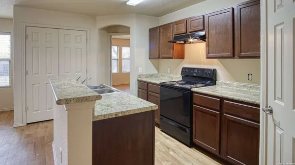 $1,535 | 2135 Bigmouth Hook, San Antonio, TX 78224