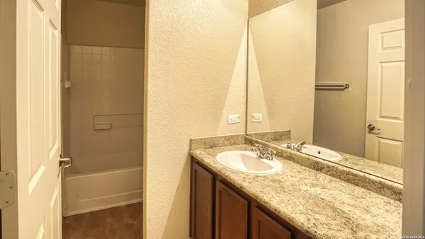 $1,535 | 2135 Bigmouth Hook, San Antonio, TX 78224