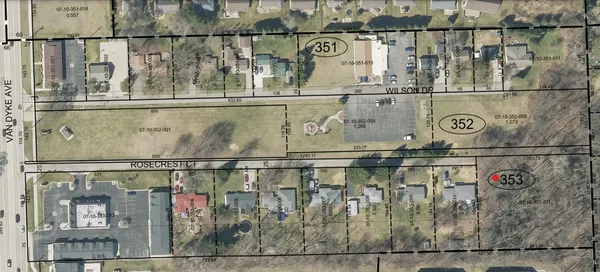 $119,999 | 8480 Rosecrest Court, Utica, MI 48316