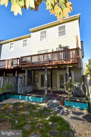 $3,100 | 265 Town Branch Terrace Southwest, Leesburg, VA 20175