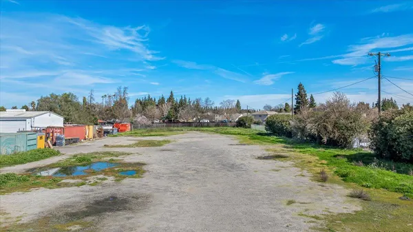 $550,000 | 341 South Parallel Avenue, Ripon, CA 95366