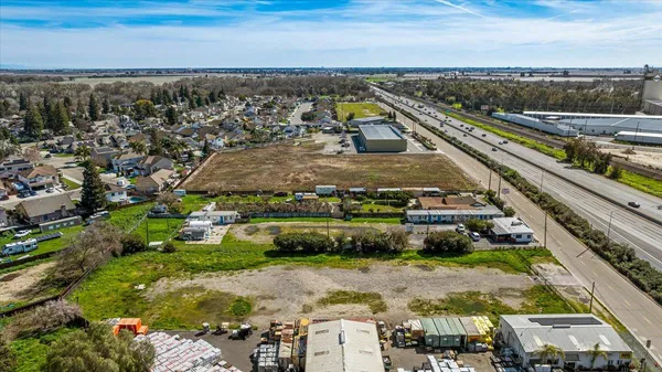 $550,000 | 341 South Parallel Avenue, Ripon, CA 95366