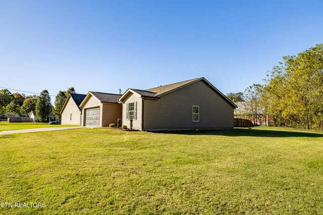 $324,900 | 7709 Stonewood Creek Drive, Corryton, TN 37721