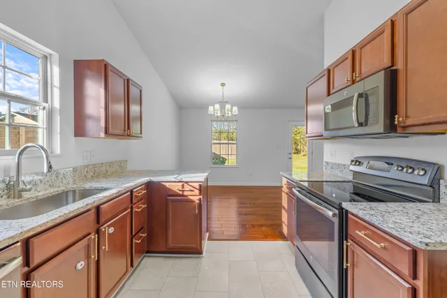 $324,900 | 7709 Stonewood Creek Drive, Corryton, TN 37721