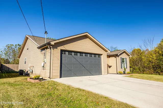 $324,900 | 7709 Stonewood Creek Drive, Corryton, TN 37721