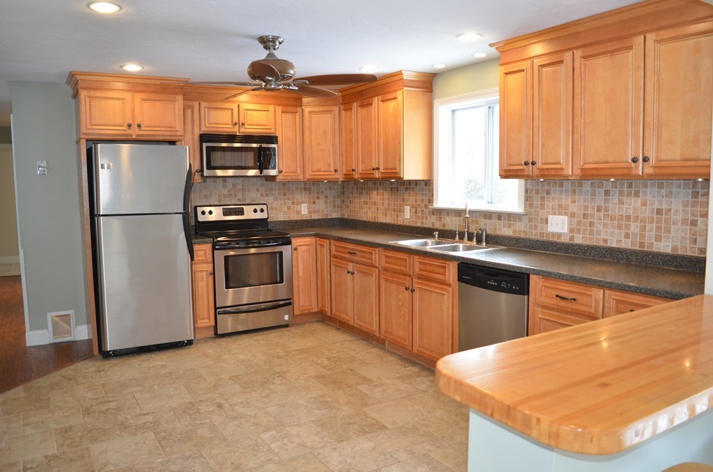 19 Donnelly Road Spencer, MA 01562 - Photo 2 of 24 Gallery Image 2