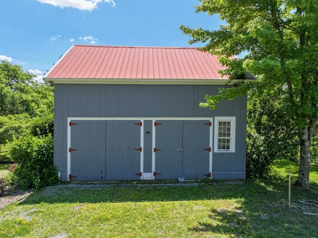 $989,000 | 91 Old Pasture Lane, Middlebury, VT 05753