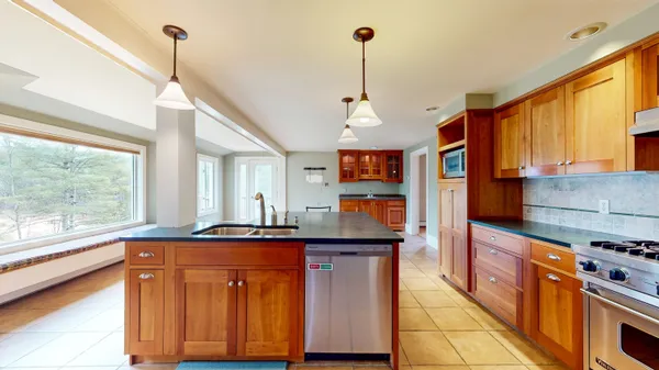 $899,000 | 91 Old Pasture Lane, Middlebury, VT 05753