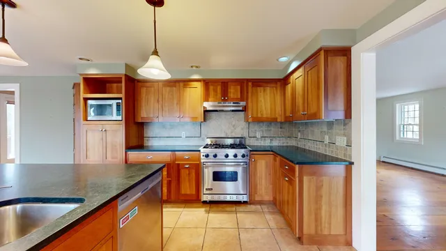 $989,000 | 91 Old Pasture Lane, Middlebury, VT 05753