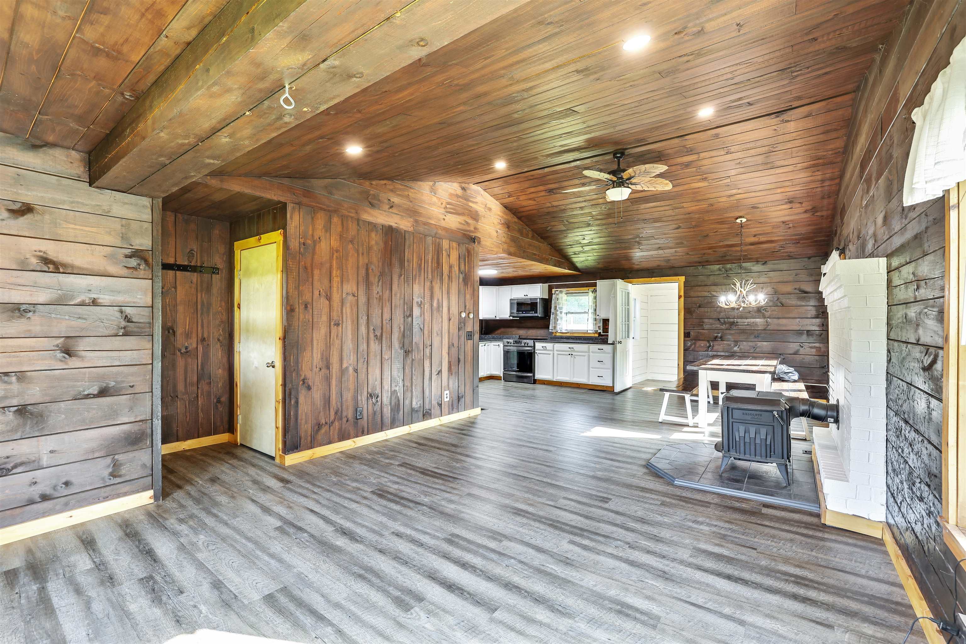 537 North Jay Road Jay, VT 05859 - Photo 8 of 38 Gallery Image 8