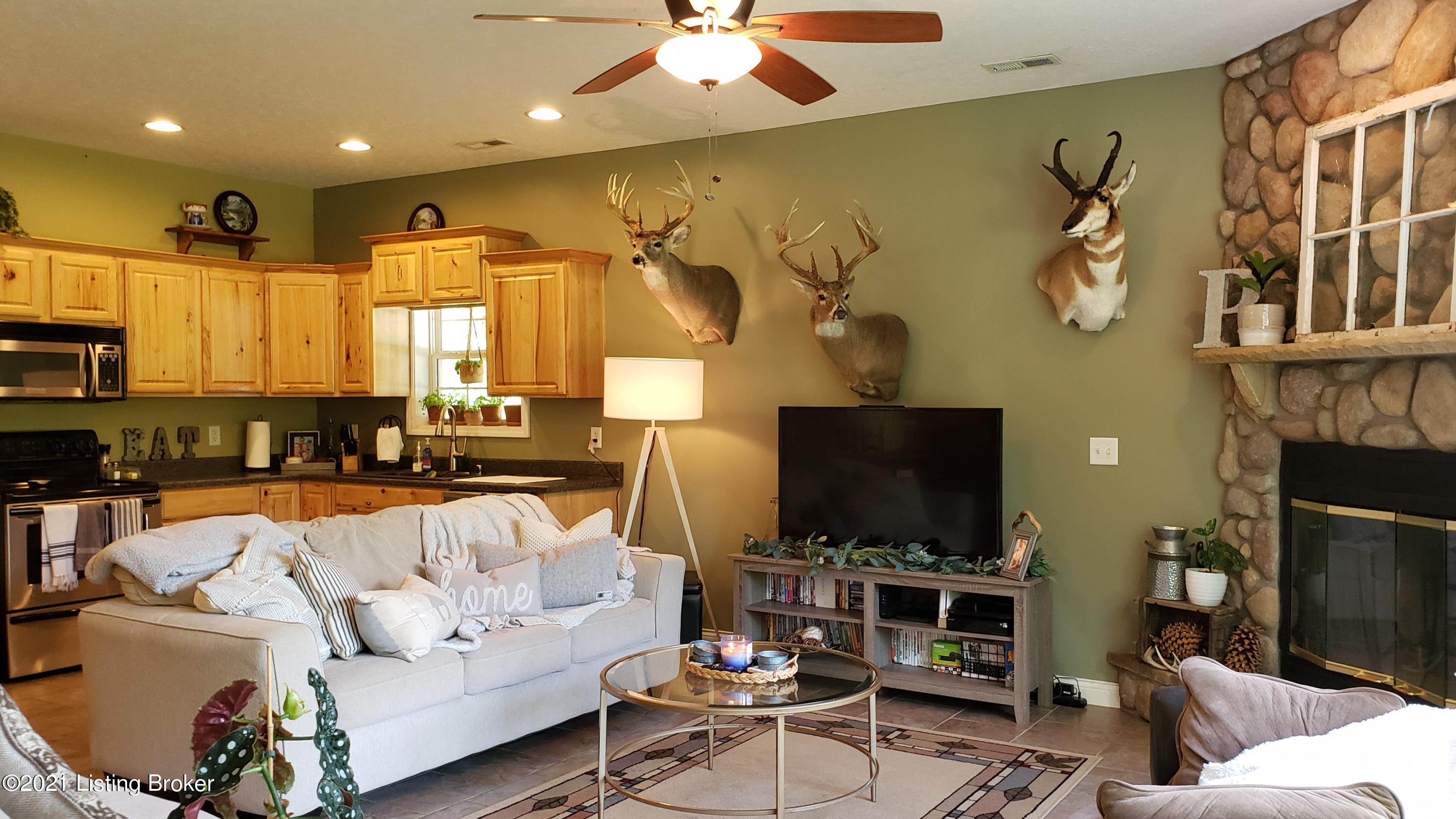 34 Living room