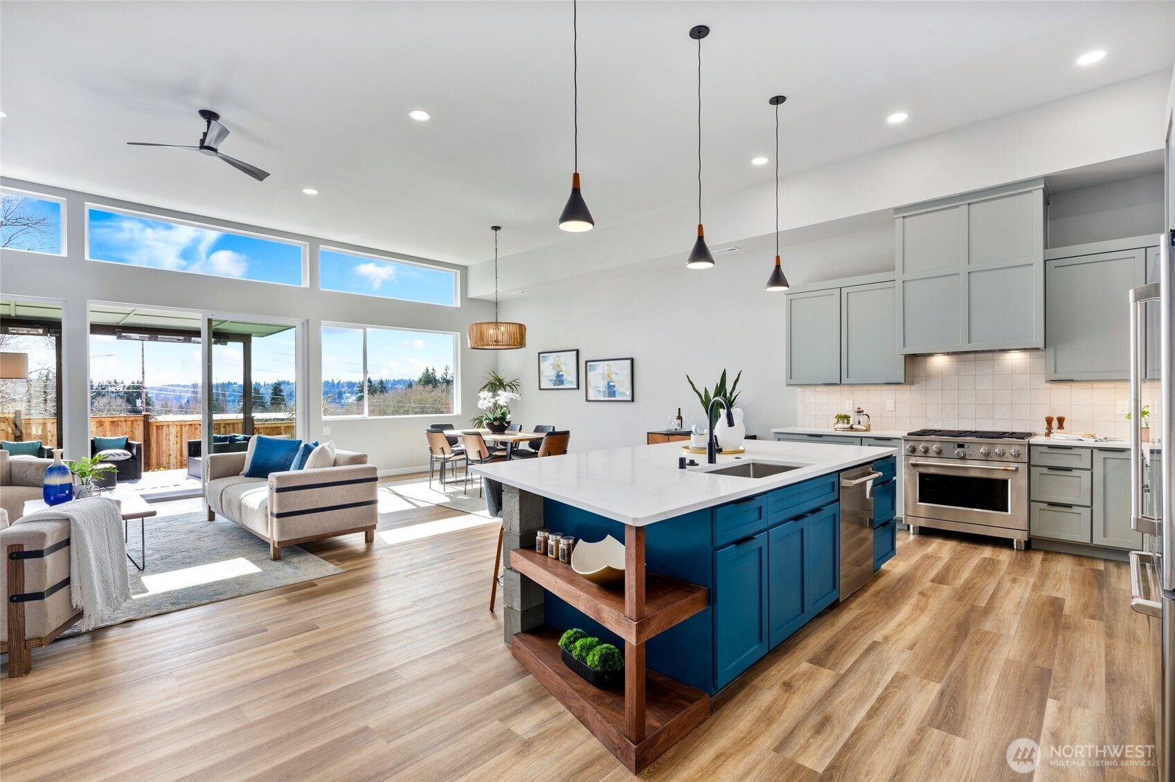 10035 Northeast 196th Place Bothell, WA 98011 - Photo 5 of 30