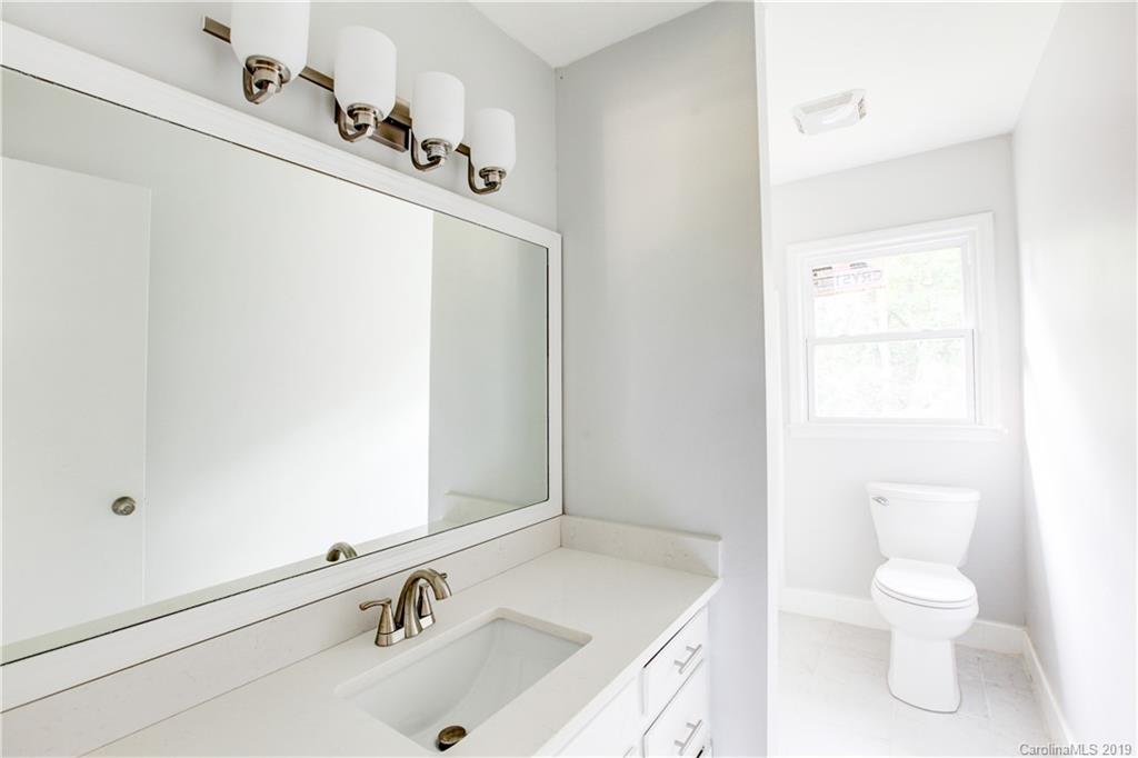 7327 Crossridge Road Charlotte, NC 28214 - Photo 14 of 19 Gallery Image 14
