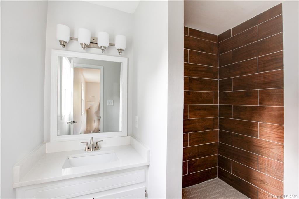 7327 Crossridge Road Charlotte, NC 28214 - Photo 16 of 19 Gallery Image 16