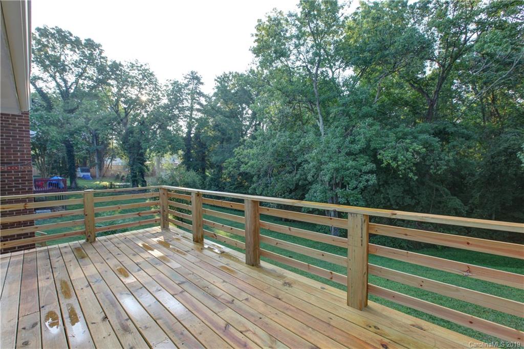 7327 Crossridge Road Charlotte, NC 28214 - Photo 18 of 19 Gallery Image 18