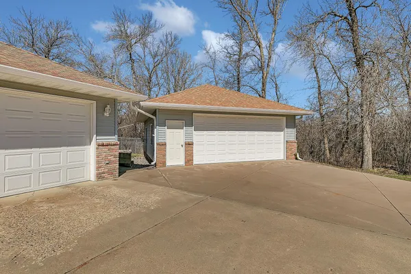 $749,900 | 17425 Northwood Drive, Paynesville, MN 56362