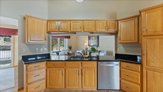 $424,500 | 1502 Armstrong Circle Northwest, Alexandria, MN 56308