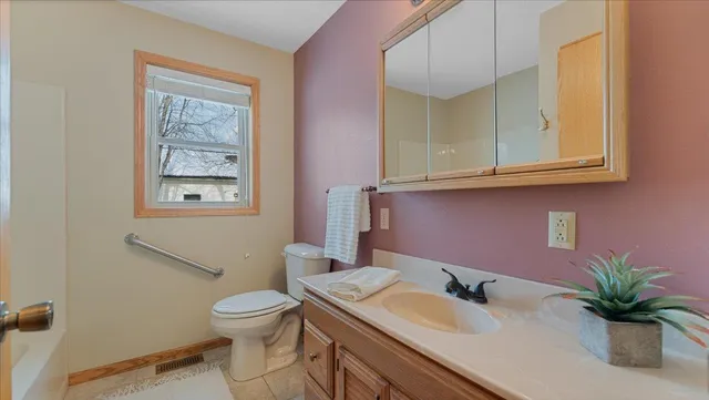 $424,500 | 1502 Armstrong Circle Northwest, Alexandria, MN 56308