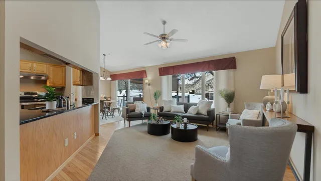 $424,500 | 1502 Armstrong Circle Northwest, Alexandria, MN 56308