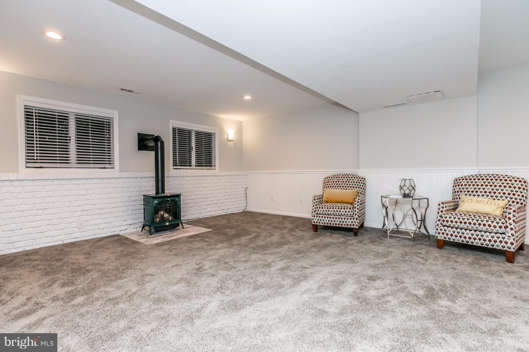 3916 Dance Mill Road Phoenix, MD 21131 - Photo 18 of 29 Family Room